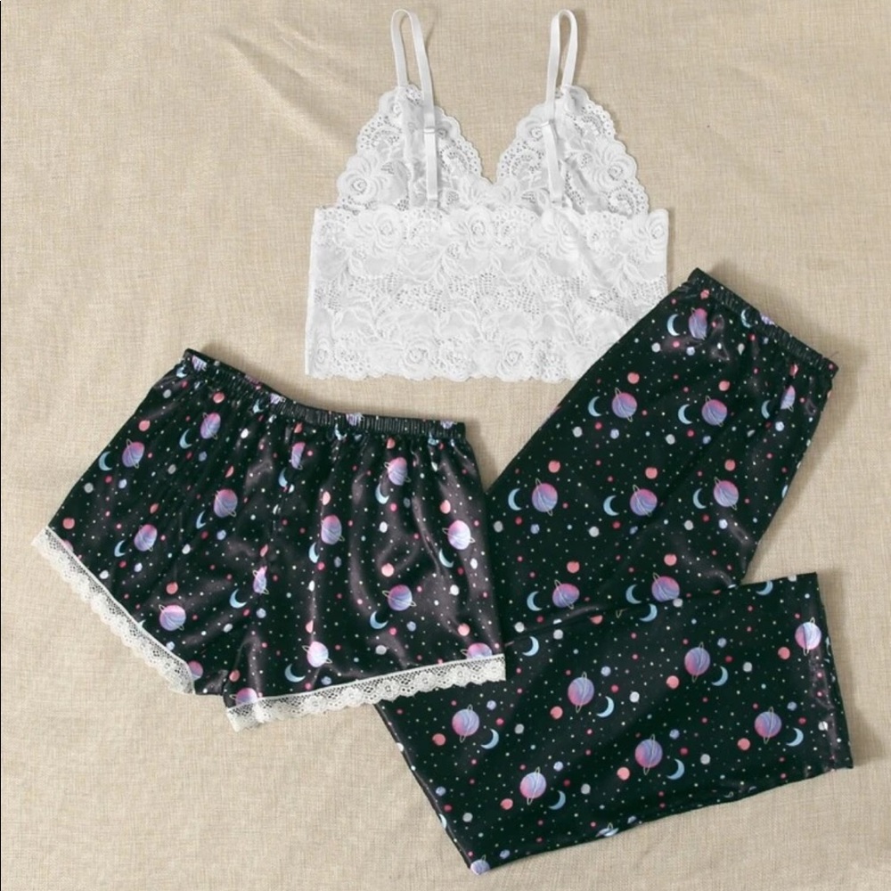 SHEIN Floral Lace Bralette & Galaxy Print Shorts & Pants Size:M (NWOT)